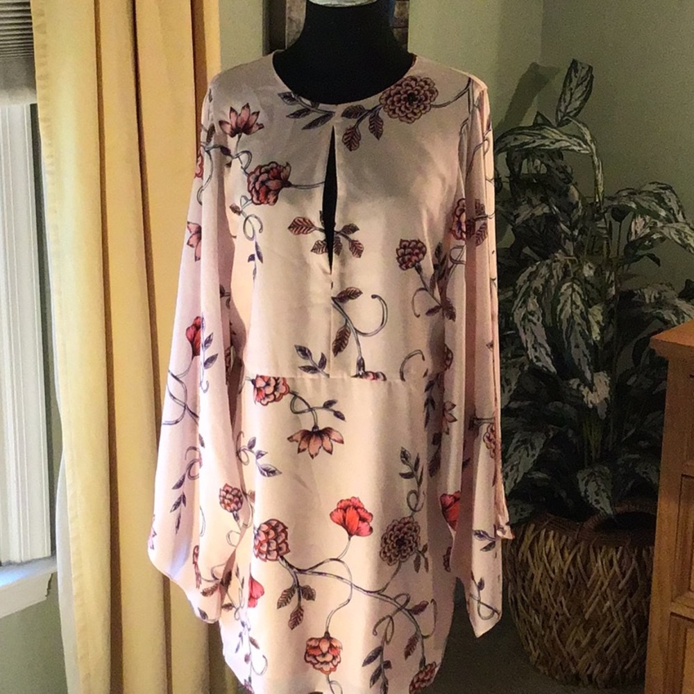 NWOT Cooper St dress with flowy slit sleeves